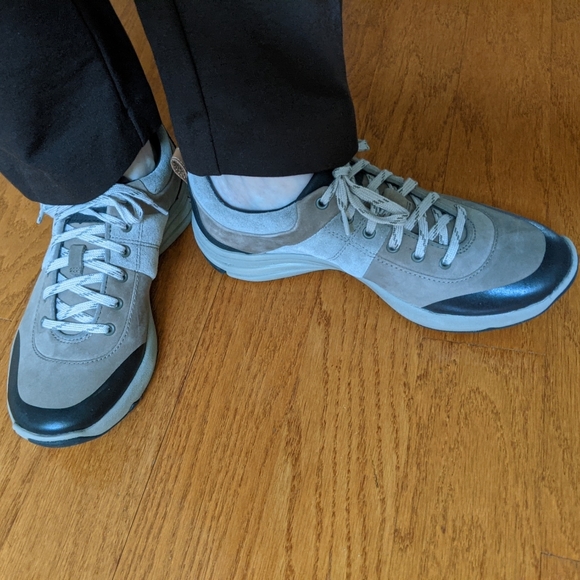 Clarks Unstructured Wavewalk tennis shoes 7 1/2 - Picture 2 of 14